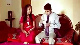 بلوند جوان یک عکس سک ...
