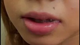 بلوند زیبا زرق و برق ...