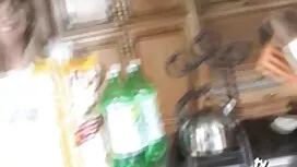 دختر جوان اسپانیایی  ...