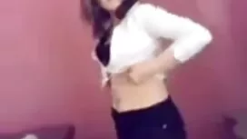 شخص تقریباً سبزه جوا ...